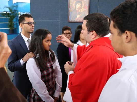 Confirmación en Macris School