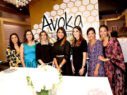 Analucía Albir, María Steffania, Dalia Salman, Ana Alvarenga, Victoria Álvarez, Adriana Callejas, Nan Marinakys (fotografías: Hector Hernández)