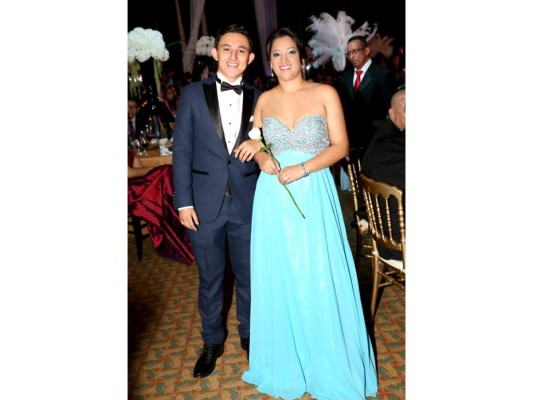 Desfile de los Seniors 2017 Del Campo International School