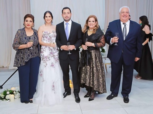 David Dieck y Daniela Bendeck celebran su boda civil