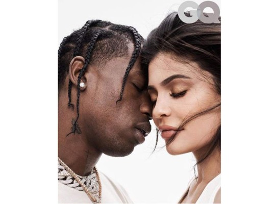 Kylie Jenner y su novio debutan en portada de GQ con candente foto