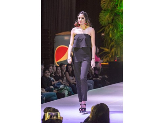 Senior´s 2018 Fashion Show de la Escuela Internacional Sampedrana  