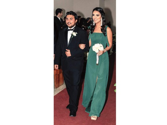 Gamal Nazar y Melanie Andonie celebran boda religiosa