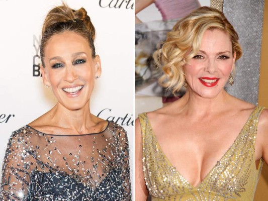 Sarah Jessica Parker & Kim Cattrall. Las famosas eran inseparables cuando comenzaron las grabaciones de Sex and the City. Sin embargo, ahora se ODIAN ya que Kim afirma que Sarah es una 'mala persona', afirmando además que nunca habrá otra película de SATC