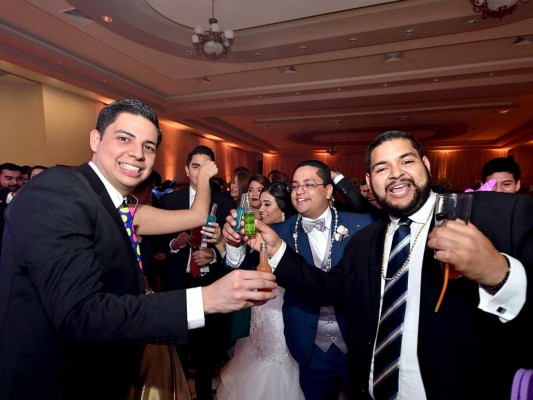 Inolvidable fiesta nupcial Anchecta-Mayes