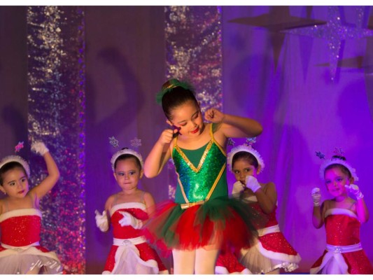 Escuela D'Arte presenta Christmas Magic