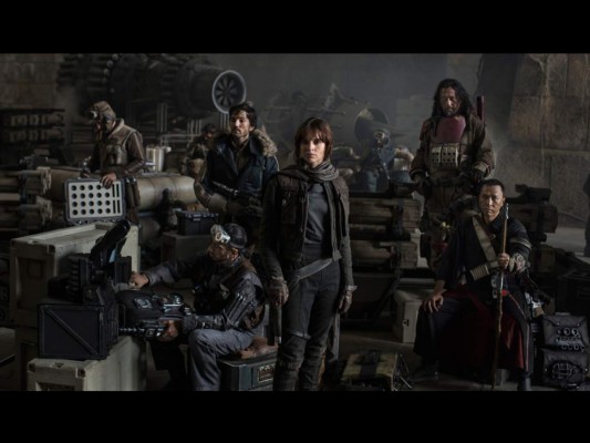 El Cast de Rogue One entre los que destacan Riz Ahmed, Diego Luna, Felicity Jones, Jiang Wen y Donnie Yen.