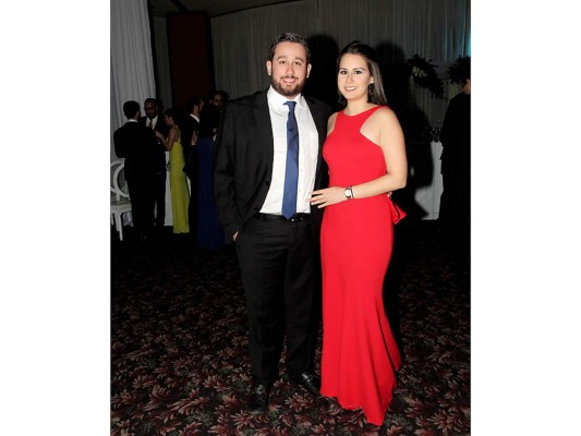 La boda religiosa de Jonathan Park y Daniela Ferrufino