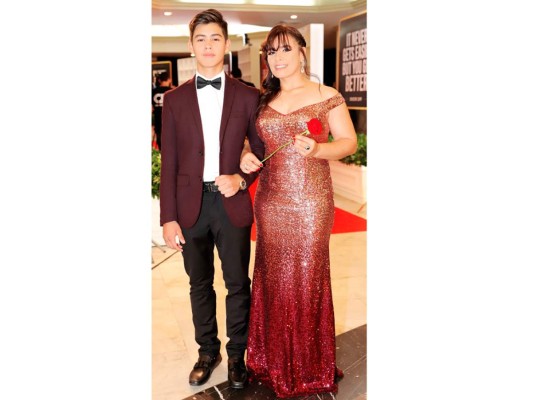 Red Carpet: Prom de los Seniors 2019 de La Estancia School