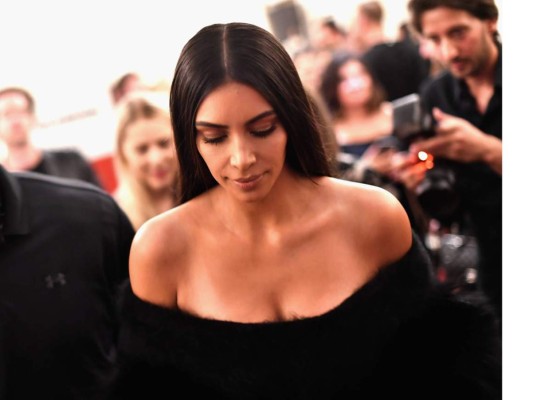 Policía francesa revela como fue el asalto a Kim Kardashian