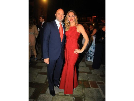 Elegante fiesta nupcial para Sofia Barletta y Jorge Vitanza