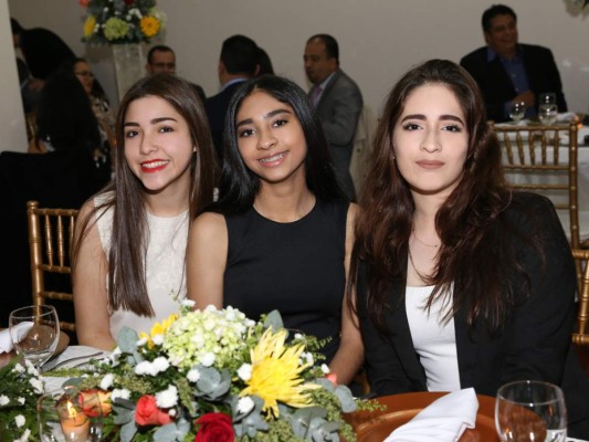 Cena de graduación seniors 2016 Centro Escolar Antares