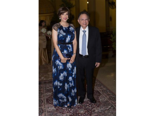 Guillermo Orellana y Giordanna Kafati festejan su boda