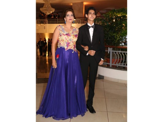 Iovanna Ravelo y Sergio Cáceres