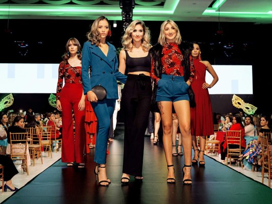 Rosyl Mejía<br/>La influencer, quien por primera vez estuvo presente en esta pasarela mostró una propuesta de diseños juveniles con estampados en animal print y colores sólidos.