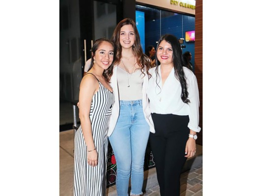 Brindis por los éxitos de Plaza Numa