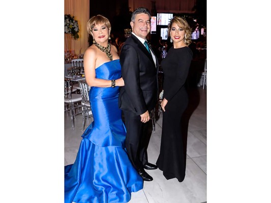 Pamela, Tomas y Nicole Vaquero.