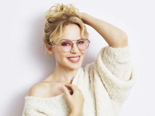 Kylie Minogue<br/>La cantante pop australiana Kylie Minogue fue diagnosticada en 2005 a los 39 años. Inicio su quimioterapia y ha sido libre de cáncer desde entonces.<br/>