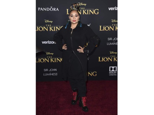 Beyonce y Blue Ivy impresionaron durante alfombra roja de la premiere de 'The Lion King'.