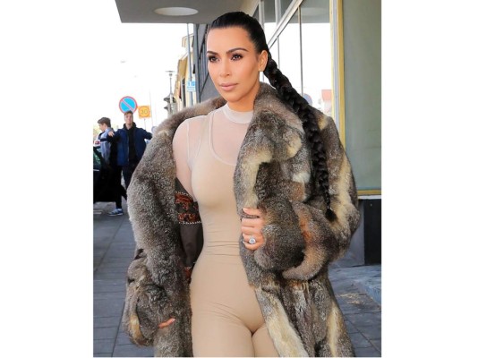 Tal acción ha logrado que Kim sea aplaudida por sus fanáticos y por los defensores de los animales, recibiendo un sinfín de elogios por su nueva acción.