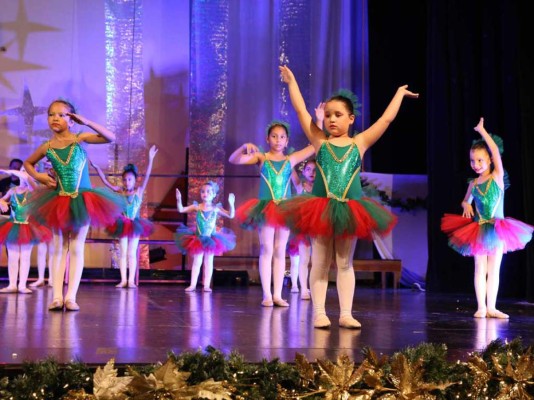 Escuela D'Arte presenta Christmas Magic