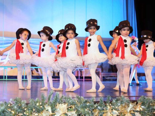 Escuela D'Arte presenta Christmas Magic