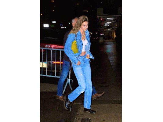 Gigi Hadid celebró su cumpleaños 24 al estilo denim