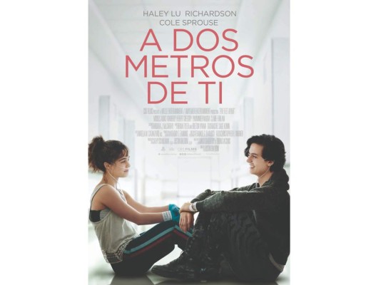 A dos metros de ti: La historia muestra como dos adolecentes que se encuentran en el hospital, ambos con enfermedades muy graves que amenazan sus vidas, se conocen y comienzan a enamorarse el uno del otro.