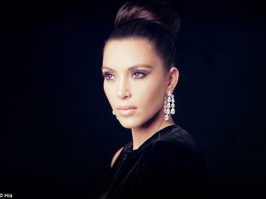 Polémica por portada árabe de Kim Kardashian