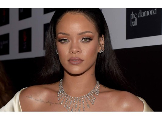 Rihanna lanza la nueva colección de Fenty Beauty