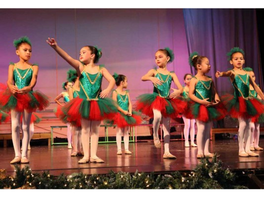 Escuela D'Arte presenta Christmas Magic