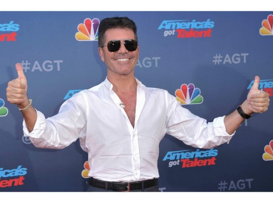 Simon Cowell<br/>Él ha afirmado que al morir, su hijo Eric no tendrá todas las puertas abiertas y que no cubrirá las espaldas de su hijo para toda la vida gracias a su herencia.