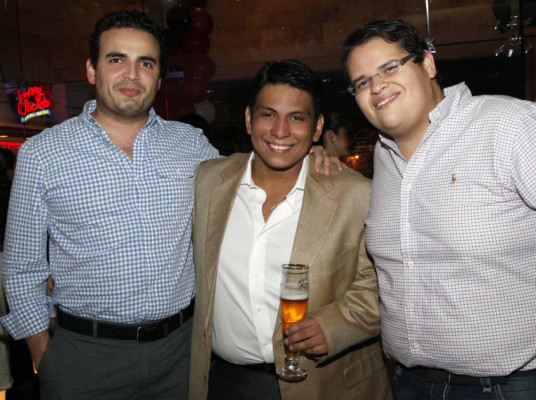 Apertura de Johnny Rockets