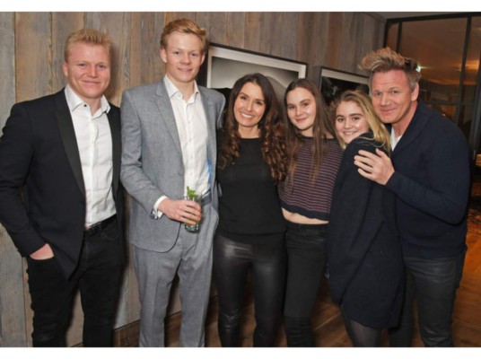 Gordon Ramsay<br/> Él ha jurado que sus cinco hijos van a tener que arreglarse solos para ganarse la vida y no depender de lo que él tiene.<br/>