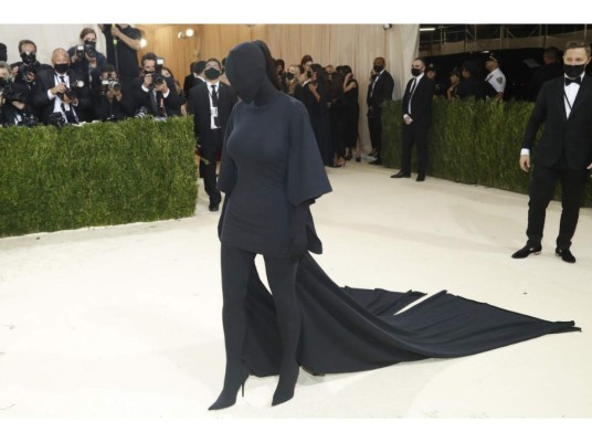 Kim Kardashian, Balenciaga.