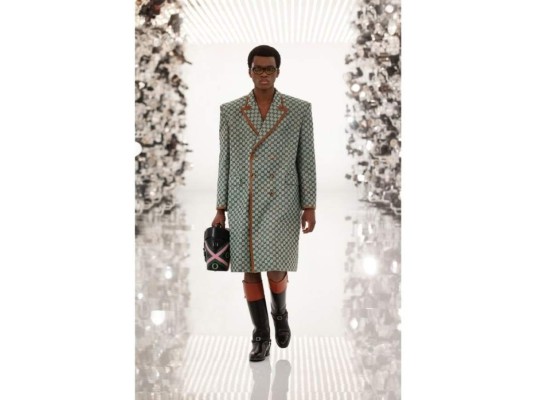 Las prendas oversized son una fuerte tendencia para este último año.