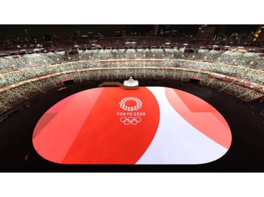 El himno de los Juegos Olímpicos Tokio 2020 fue interpretado por varios jóvenes japoneses.