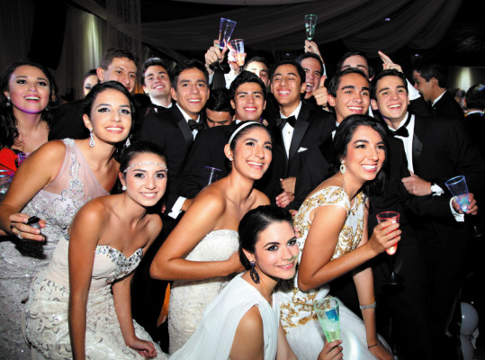 La prom de la Escuela Americana