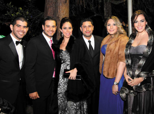 La boda de Atenas Hernández y Juan Merino