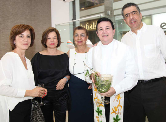 Apertura de Casa de Oro en City Mall