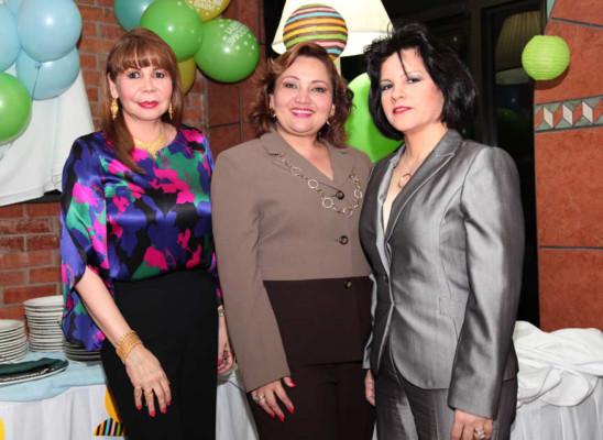Baby shower para Rebecca Agurcia