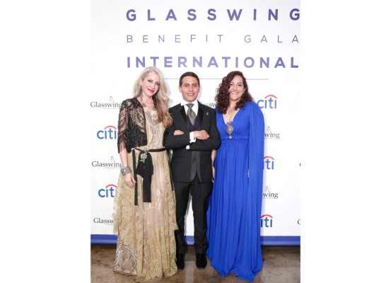 Jane Fraser y María Elena Salinas se unen a Glasswing International