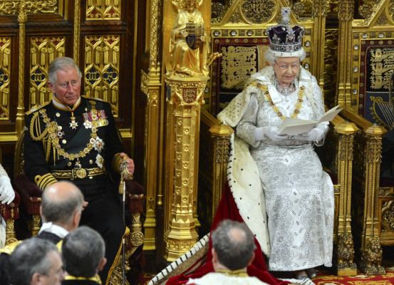 Carlos presente en el tradicional discurso de la reina Isabel
