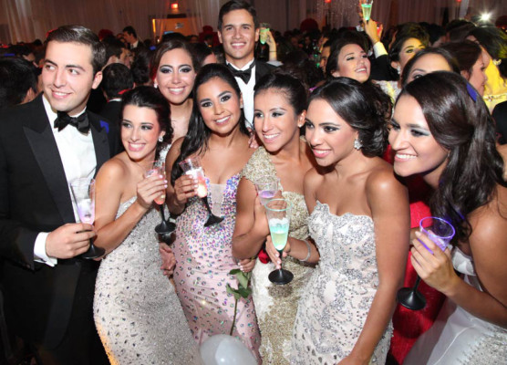 La prom de la Escuela Americana