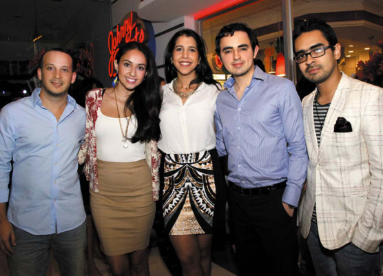 Apertura de Johnny Rockets