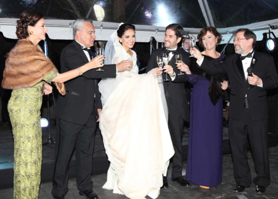 La boda de Atenas Hernández y Juan Merino