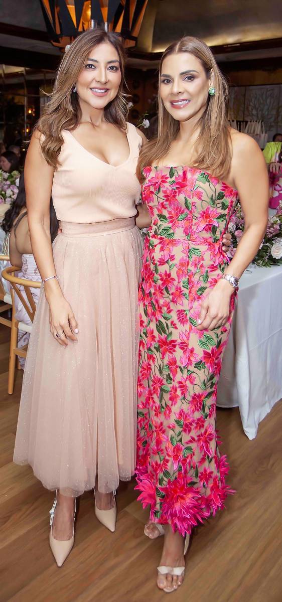 Ericka Morales y Biana Ictech.