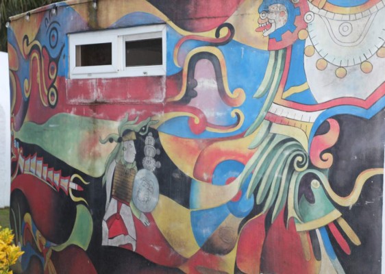 No solo la naturaleza va a deslumbrar tus ojos. Este hermoso complejo turístico está decorado por diversas piezas de arte y exquisitos murales realizados por artistas nacionales que prueban que nuestro país resalta no sólo por sus paisajes sino también por el talento de su gente. <br/><br/><br/>
