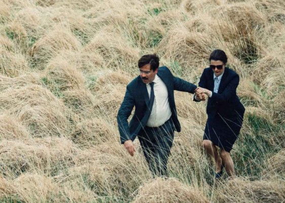 The lobster (2015)<br/>El director griego Yorgos Lanthimos ya es famoso por sus historias increíbles que escapan de cualquier convención establecida del cine. En esta cinta nos adentraremos en un mundo de lo más distópico, donde las personas están obligadas a conseguir pareja romántica o tendrán que afrontar el destino de verse convertidos en un animal. Un escenario perfecto para el desastre. <br/>