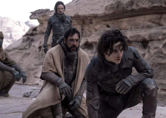 Dune <br/>Adaptar la obra maestra de Frank Herbert, una de las historias que fundaron la ciencia ficción moderna, siempre ha sido una labor titánica para Hollywood que nunca parece salir del todo bien. Hasta la llegada de Denis Villeneuve. El director canadiense logró lo imposible y nos brindó el inicio de lo que podría ser un hito en la historia del cine.<br/>